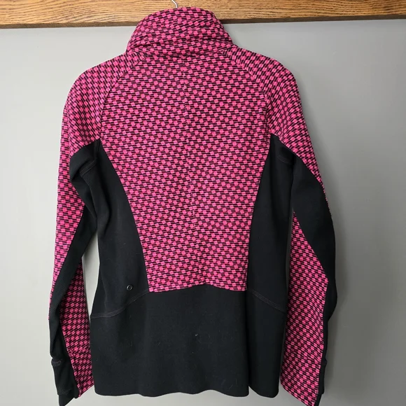 Lululemon Radiant Jacket in the colorway Deep Dive Berry Rumble Black / Black - Picture 2 of 6